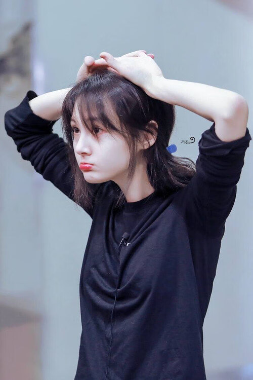 AIYOUXI-欧冠比赛的“精神力量”——团队精神的凝聚，欧冠群台词